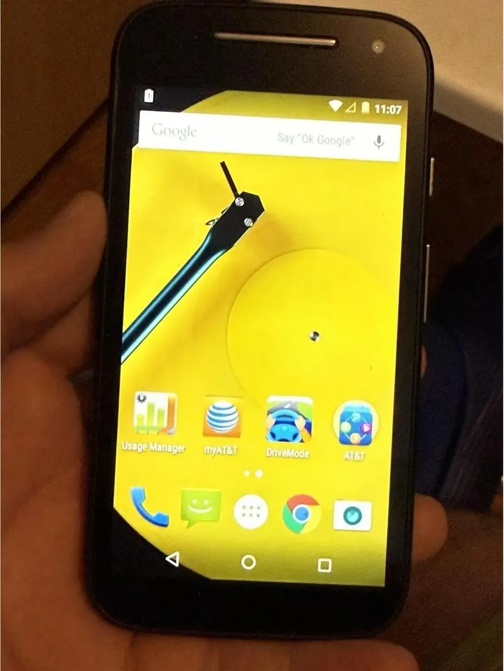 Motorola Moto E 2nd Gen XT1527 4G LTE The Back Is A Bit Mess Up, Bundle